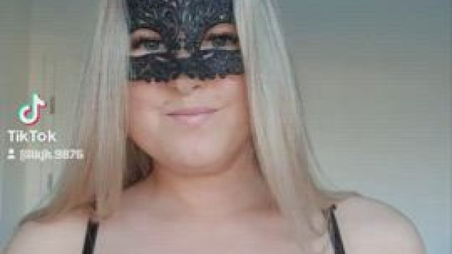 Just wanted to tell you I'm a slut mom