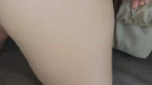 Most men at college don’t love thick bi girls, do the buddies here find us attract