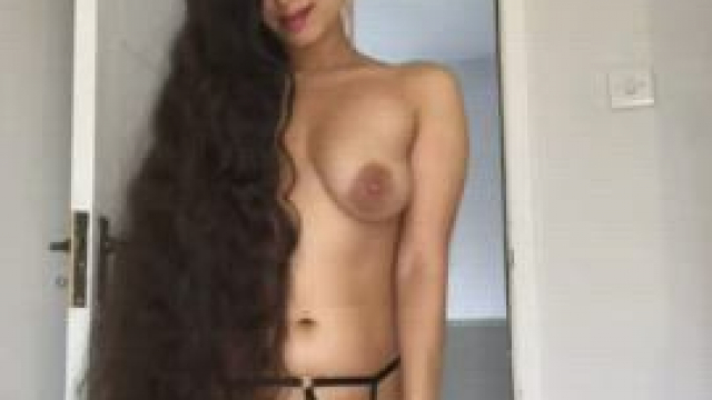 worship my petite 4’11 Sri Lankan body