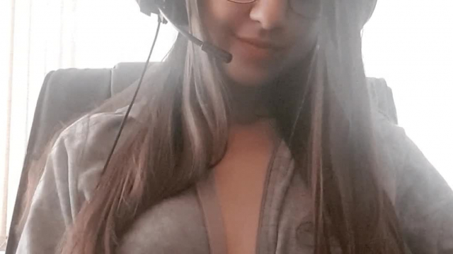 I'm only 90 pounds with barely no tits, am I good enough to be smash?