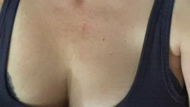 Lacey bra, enormous mom boobs, perky pink nipples... Hope you like! [40 Mom]