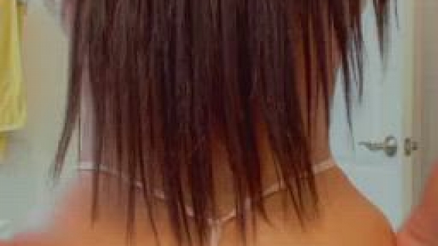 Would you cum inside this 35yo milf booty?