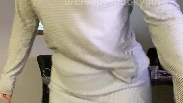 Love wear this tight skirt to work [f]