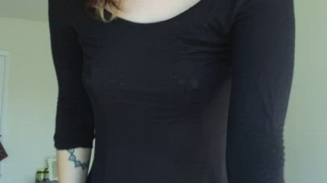 Does my pale skin look good in fishnets