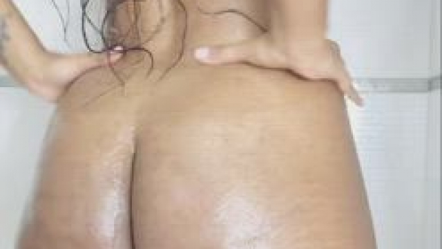 Come fuck me and please do not take easy on me