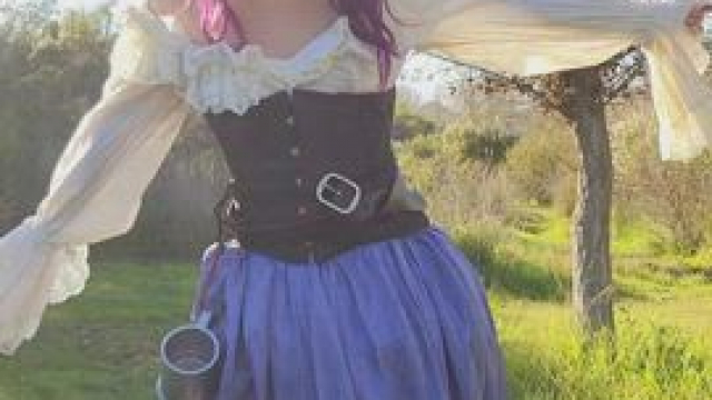 greetings traveler, would thou like company on thy journey? [f]