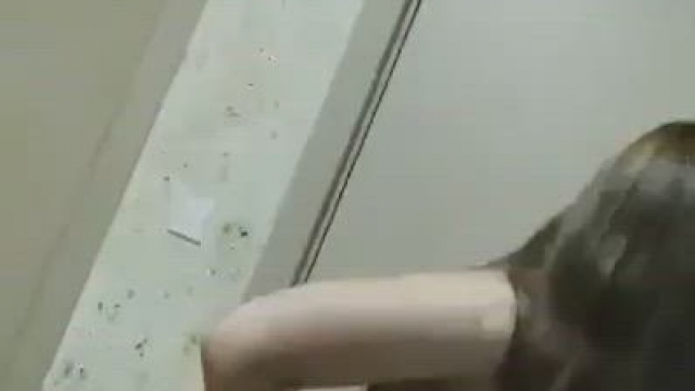 Amazing shape call girl in hotel post service