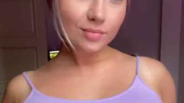 I want you to squeeze my boobs