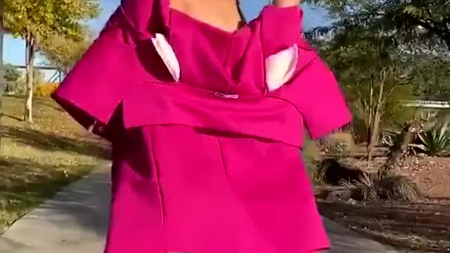 A little stroll through the park [gif]