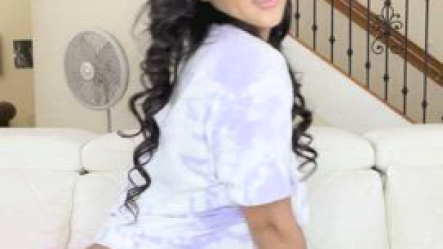 Getting Rid of My Tongue so You Can Have Your Way With Me [OC]