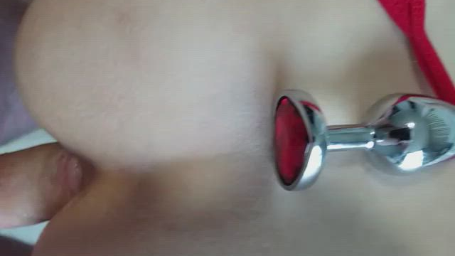 girl who loves to take it in the ass