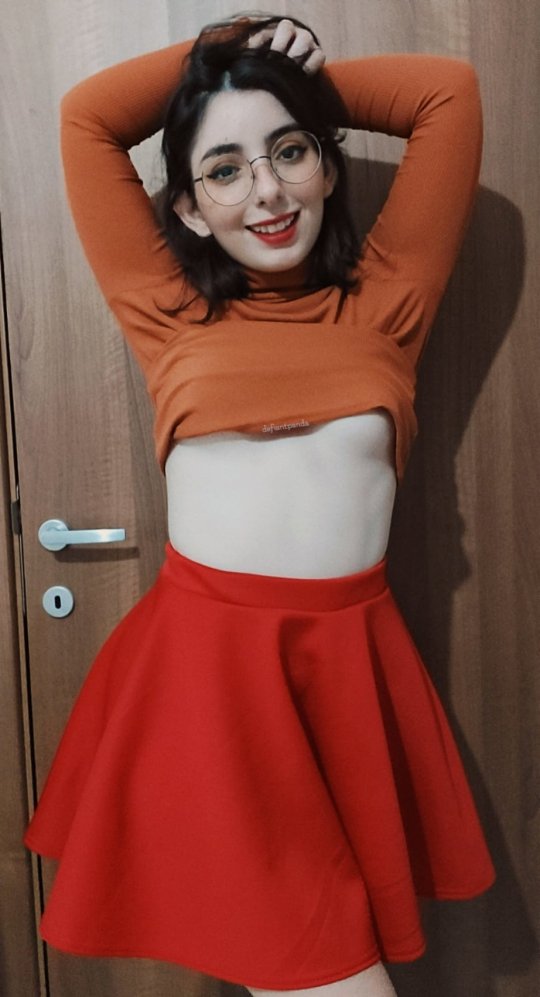 I tried my best to cosplay as Velma 