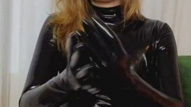 Oh the things I could do with my gloved hands...