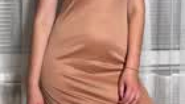 Can this natural mom make you hard today