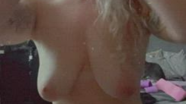 The only solution to this heat is to get naked! (25F)