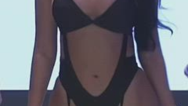 Do you like the lingerie of this Korean girl?