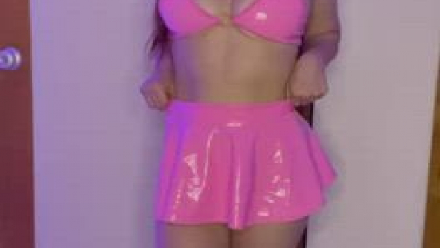 Imagine im bouncing this on you face babe, would you love that?