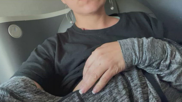 A little first class titty [GIF] [OC]