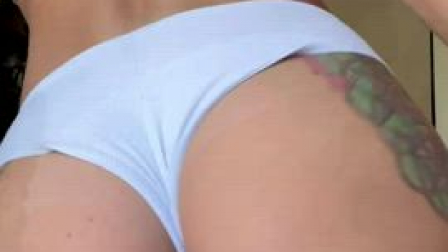 I have lovely round cheeks to sandwich your face while you eat my ass :)