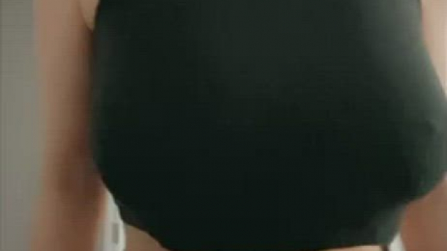 Do you like how my natural DDD’s sit on my 5’1 105 pound frame?