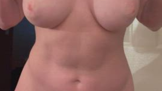 I like men who aren't afraid to massage them like this