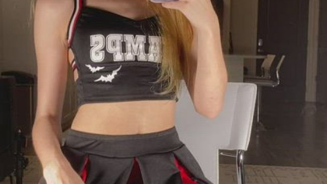 A little striptease for you;)