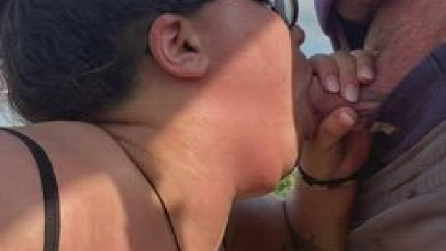 First post here, I hope you enjoy seeing a load all over my lips and chest!