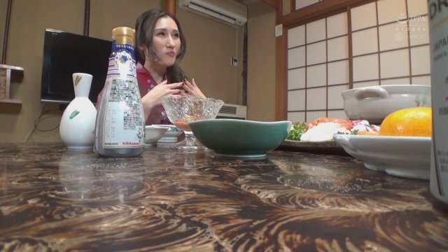 J-Cup Unfaithful Housewife Julia - WAAA-030