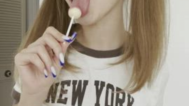 I hope that at least someone enjoys natural breasts