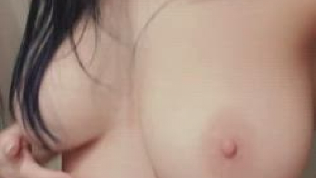 Slight bounces..I hope you enjoy it!