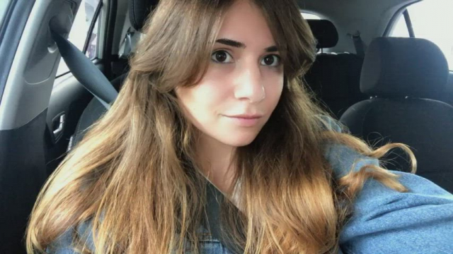 Going to the library after school, how’s my outfit? :)