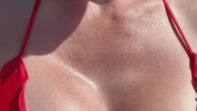 Just a mom on vacation [GIF].