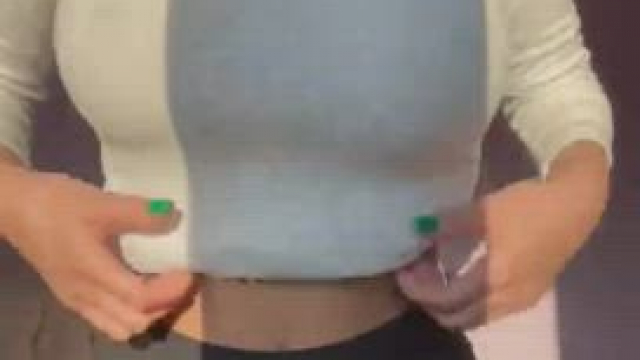 Do you love women with bouncy tits?