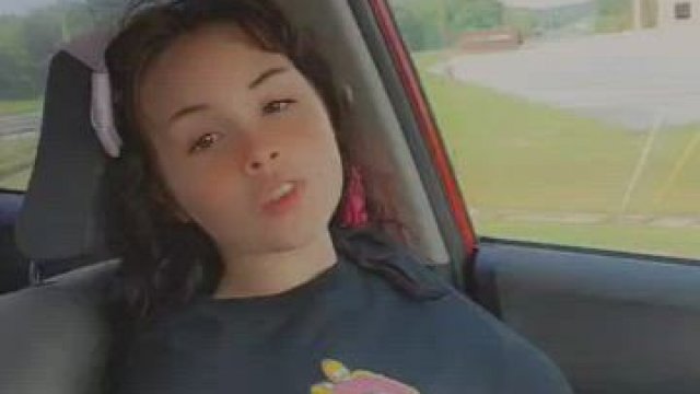 Flashing my 2003 Titties :D Distracting the driver Abriebaby