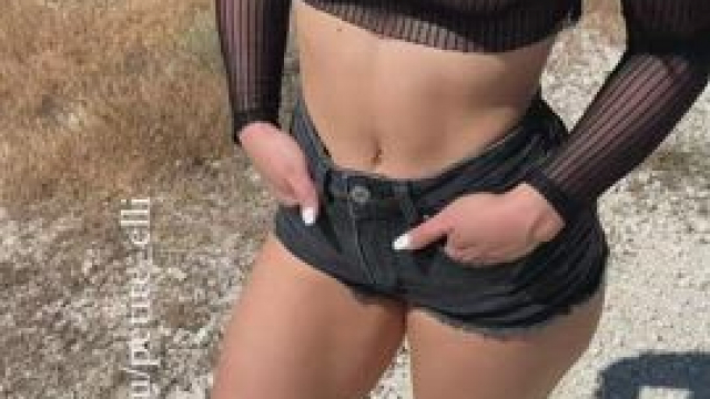 Everyone always have to like twice when I walk past them on the trail [f]