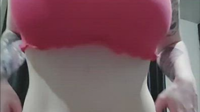 do u like what u see? 24[F]