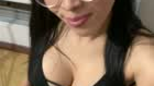 You call me shawty, I'd gladly call you daddy