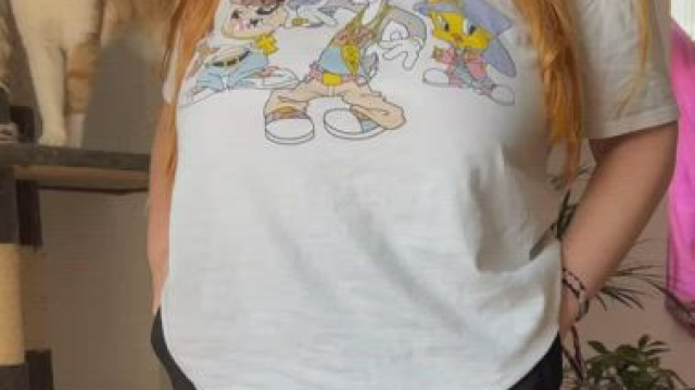 men always get overwhelmed when they take my t-shirt off :)