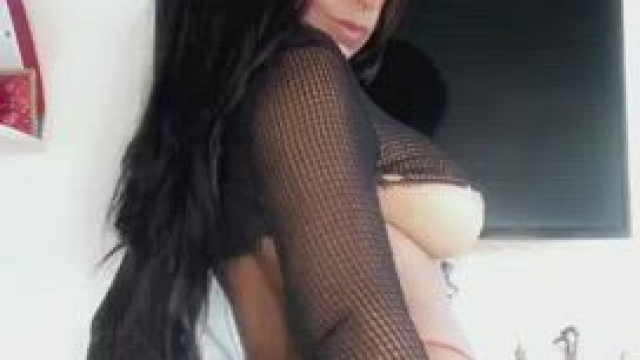 Sending a video to every guy that upvotes