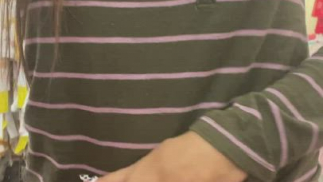 Flashing my mom bod at the store [GIF]