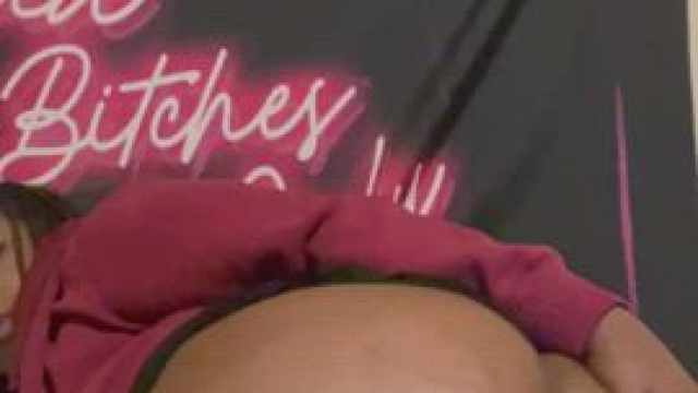 Baby oil or coconut oil?