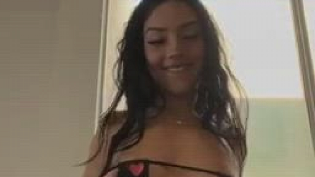 My honest opinion is that they would look better on your face