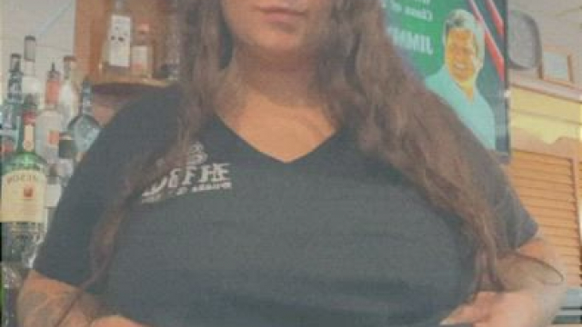 Flashing at work makes me horny