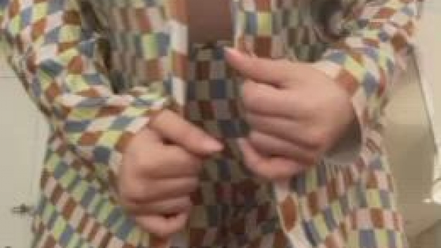 Some big natural DDDs on my petite 5’1 frame