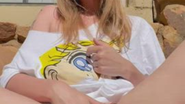 Took a break from my walk to finger myself