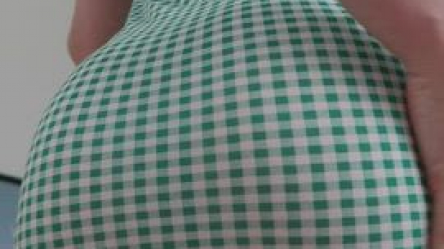 this sub needs more ass...