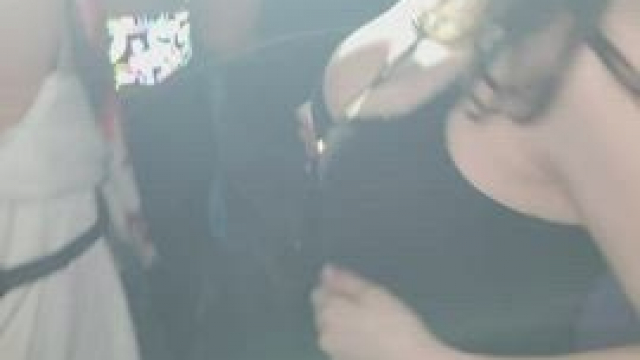 maybe shouldnt have used the flash in this huge crowd lol [GIF]