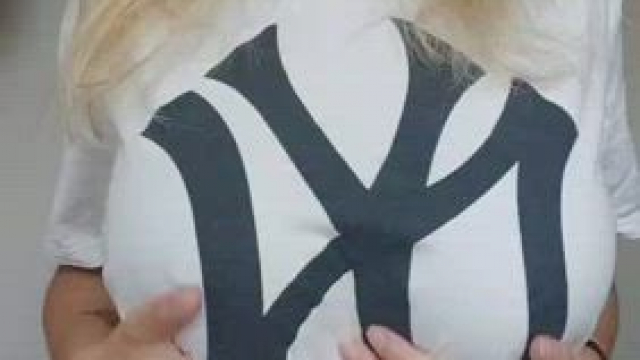 Baseball sucks that's why this t shirt deserves to stay off. But if there's any 