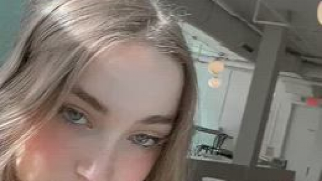 Stopped at a returning in Washington DC.. had to take my tits out for you ;)