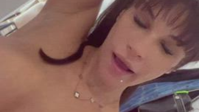 Your new fuckdoll has arrived